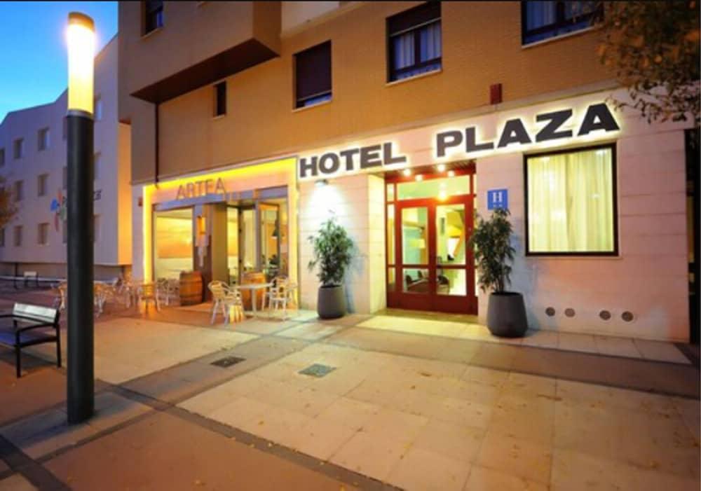 Hotel Pamplona Plaza المظهر الخارجي الصورة