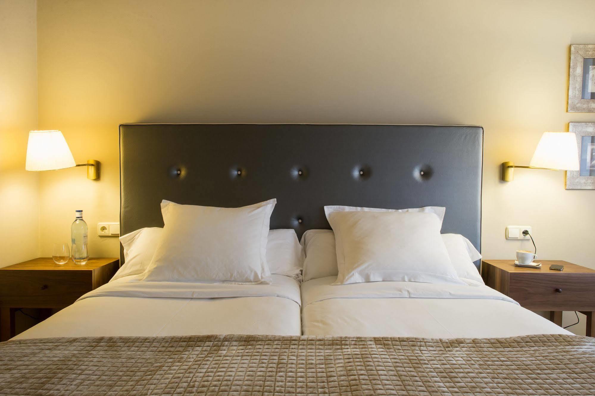 Hotel Pamplona Plaza المظهر الخارجي الصورة