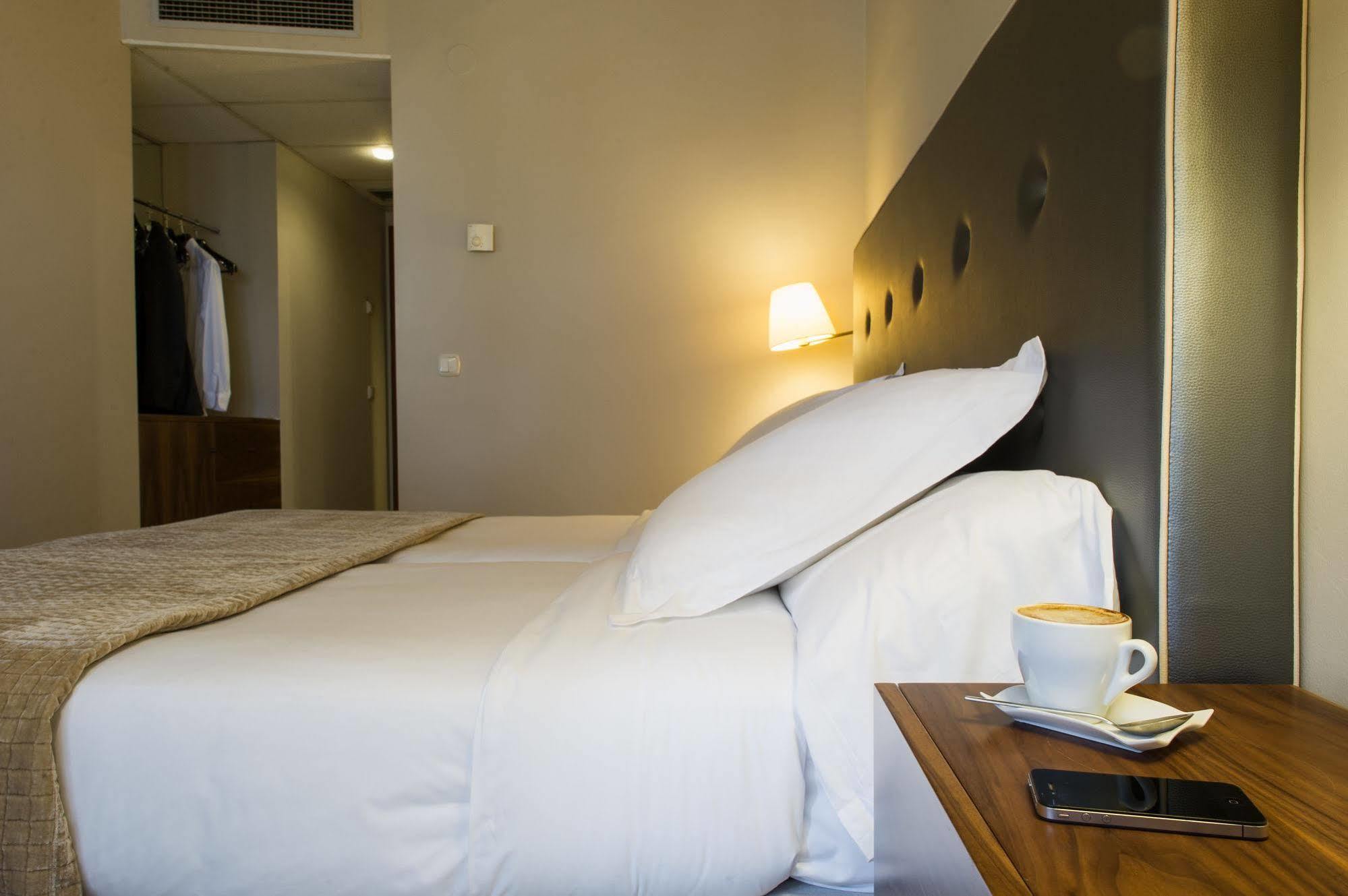 Hotel Pamplona Plaza المظهر الخارجي الصورة