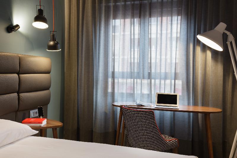 Hotel Pamplona Plaza المظهر الخارجي الصورة